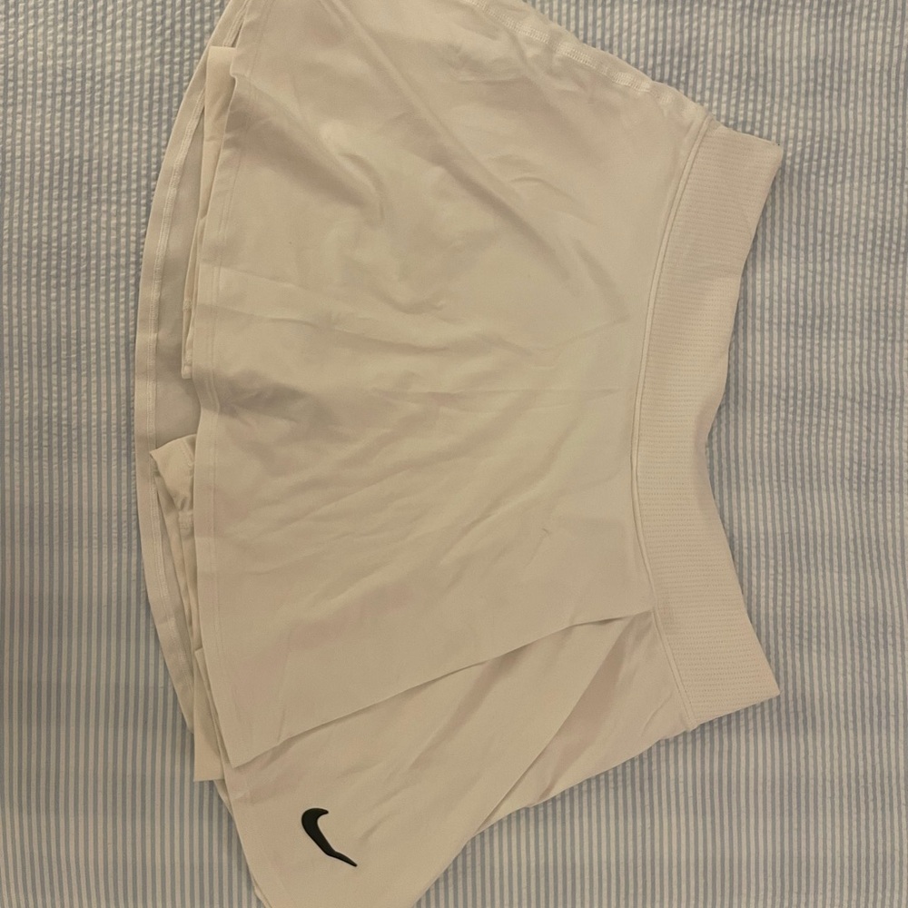 Nike Women’s White Athletic Skort